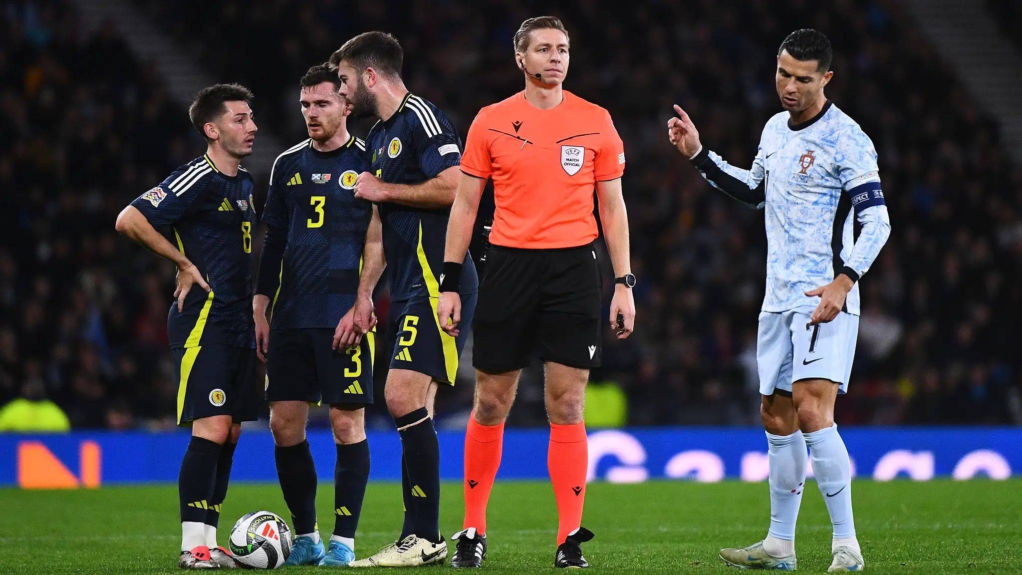 澳亚国际游戏娱乐平台-包含葡萄牙后卫遭遇重伤，将缺席接下来几场比赛的词条